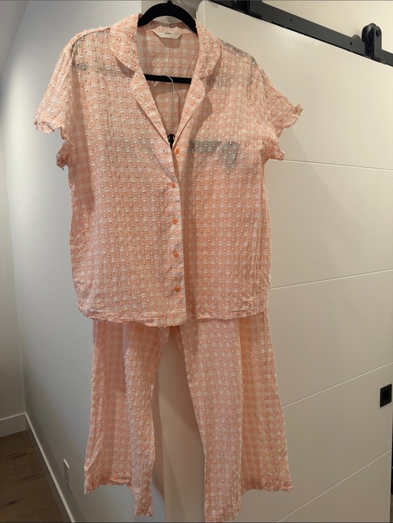 Marks & Spencer Other - Marks & Spencer Peach Textured Two-Piece Pajama Set